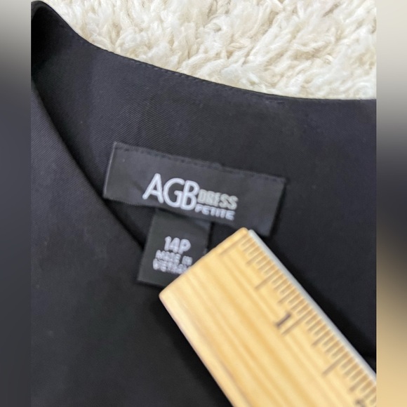 Women’s Size 14P AGB Elegant Black Sleeveless Dress - Picture 3 of 5